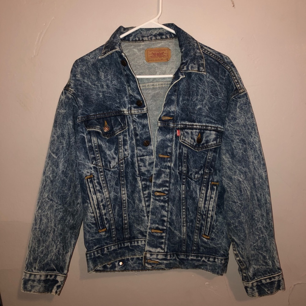 ACID WASH LEVI JEAN JACKET NWOT